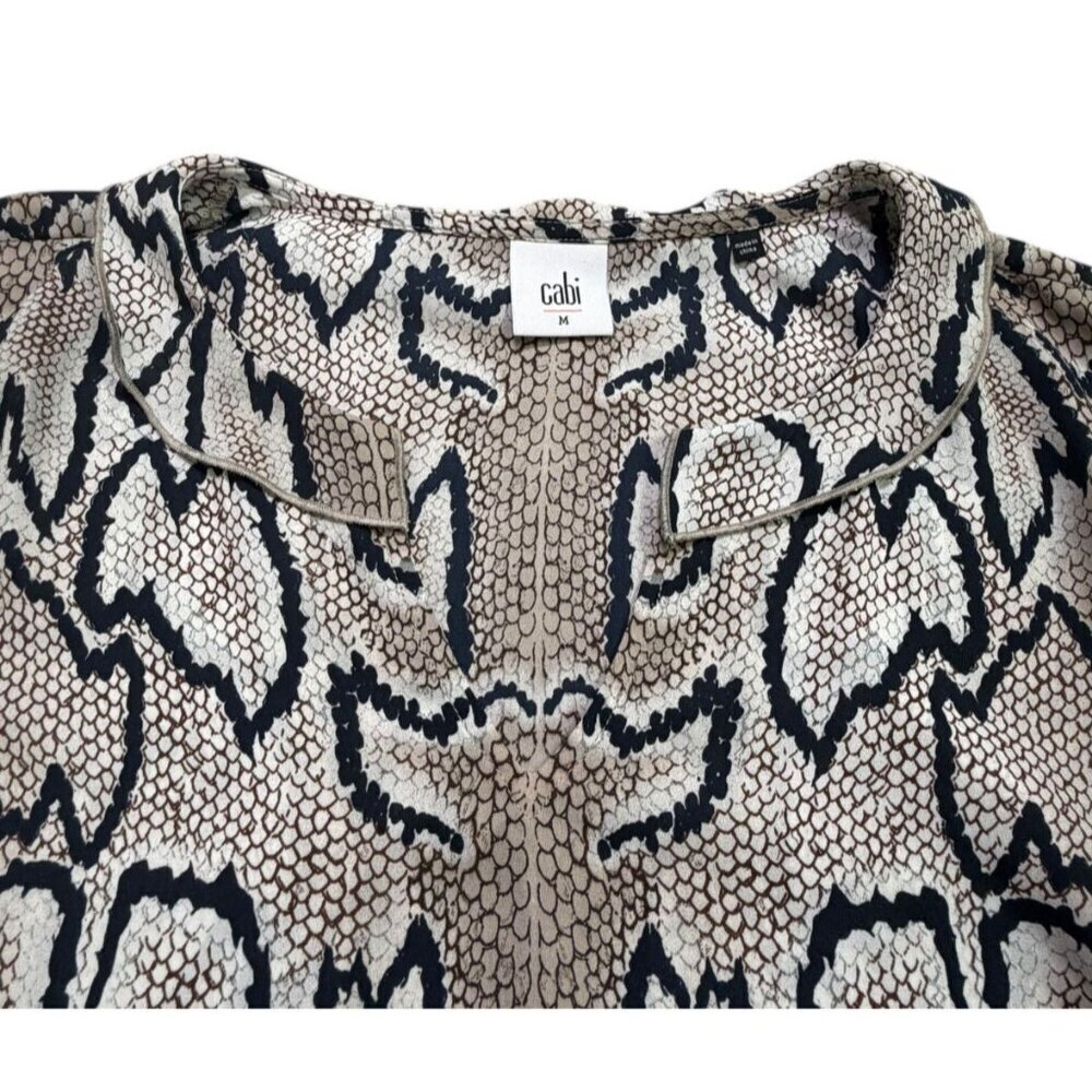 Cabi Serpentine Snake Print Blouse Size M - Picture 6 of 13